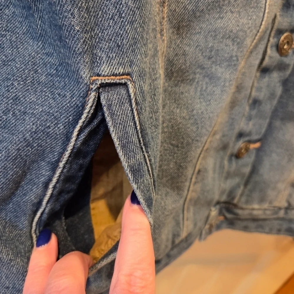 Sherpa-Lined Denim Trucker Jacket/Coat Men's Size Large New Fall Winter Outdoor - Picture 3 of 9